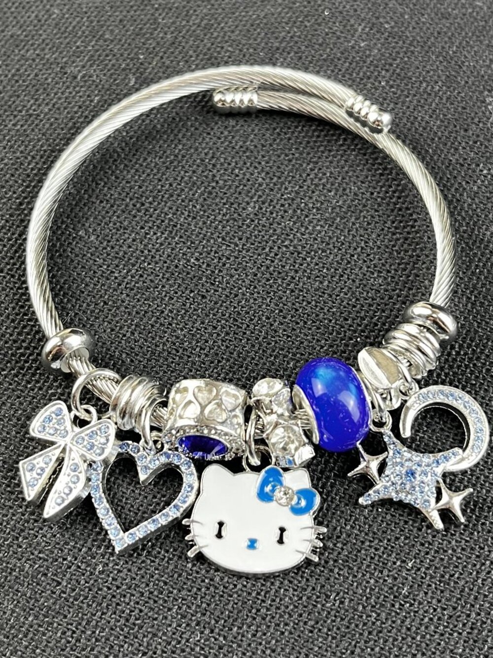 NO.454 Blue Hello Kitty Bracelet cute